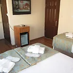 Hotel La Maison Bleue 3*