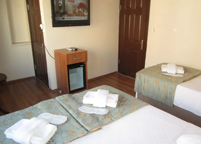 Отель La Maison Bleue 3*