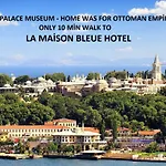 Отель La Maison Bleue 3*