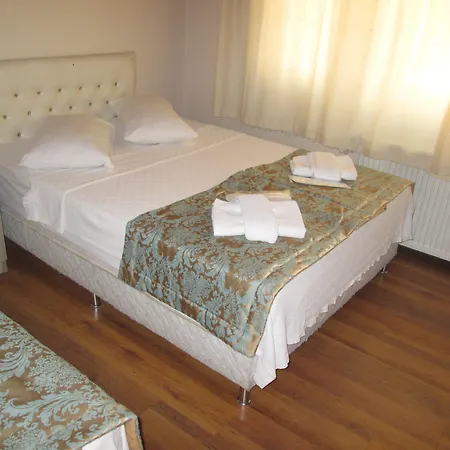 La Maison Bleue Hotel 3*