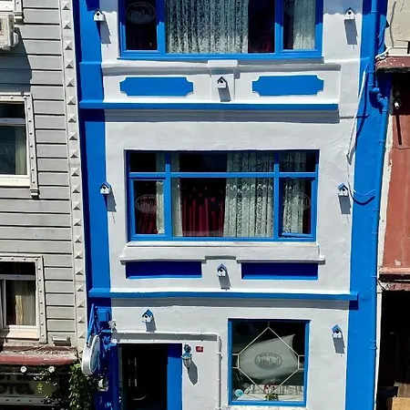 Otel La Maison Bleue