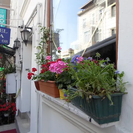 La Maison Bleue Hotel