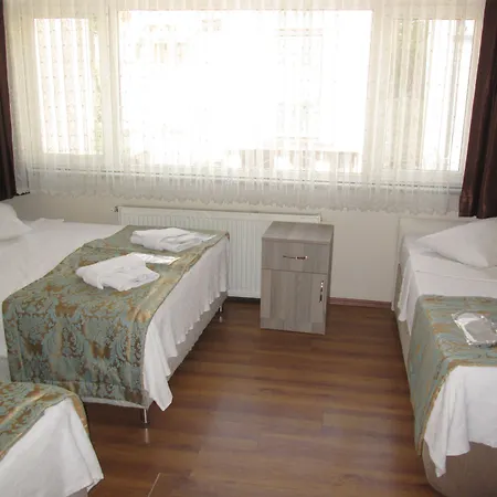 La Maison Bleue Otel 3*