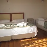 La Maison Bleue 3*